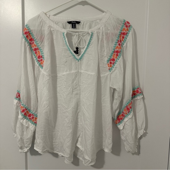 Hatley Tops - Hatley Embroidered White Long Sleeve Modal Tunic Size Small